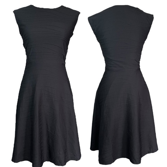Chetta B Black Raised Ripple Fit and Flare Dress sz 6 - Picture 11 of 12